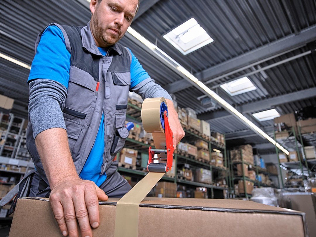 tesa® | tesapack® | Packband 4124PVC30 Ultra Strong – 50 mm, 66 m, chamois/braun | 57177-00000-12